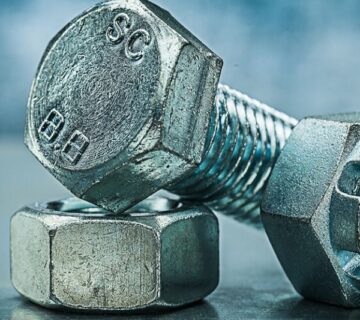 مفهوم اعداد بر روی انواع پیچ و مهره چیست؟