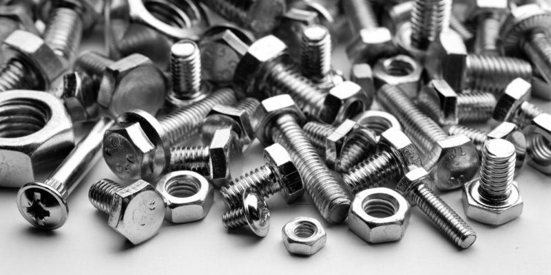 کاربردهای پیچ و مهره آهنی